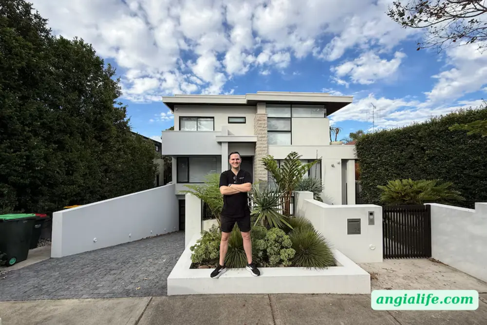 chàng trai nghiện mua nhà (1)